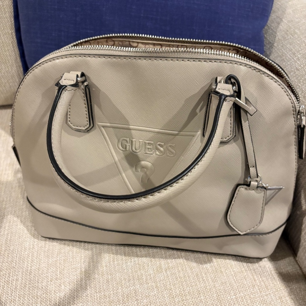 Guess Baldwin Park Tote